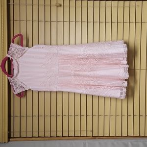Girls lace dress